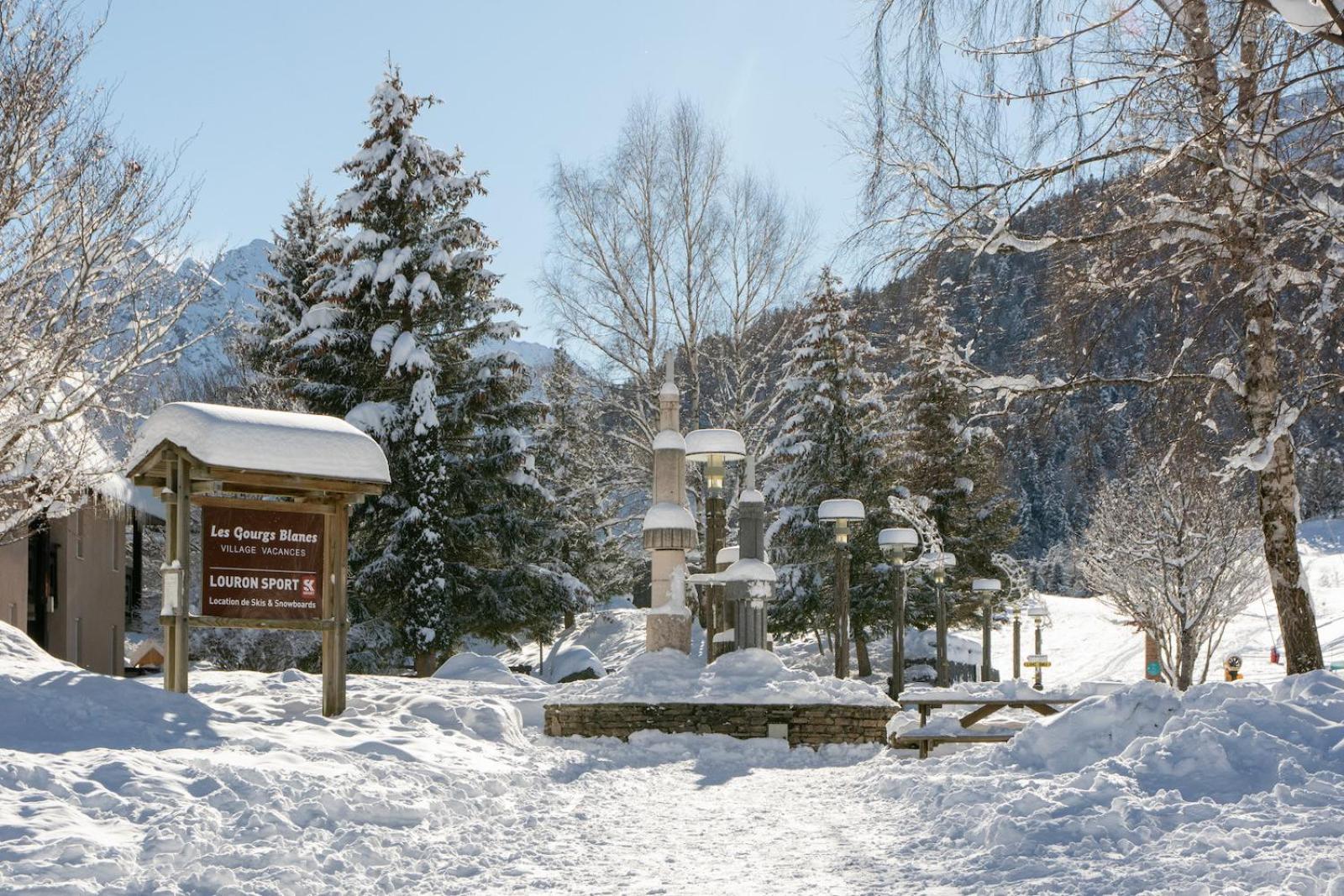 Апартаменты Les Gourgs Blancs - 80M Des Pistes - 6 Personnes Genos Экстерьер фото
